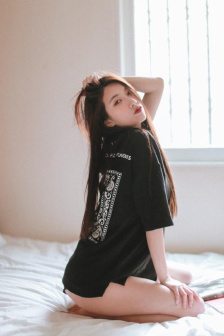 美女刺激战场主播